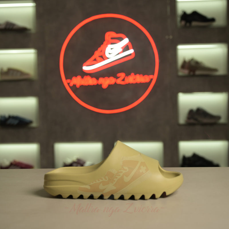Adidas Yeezy Slide “Desert Sand”