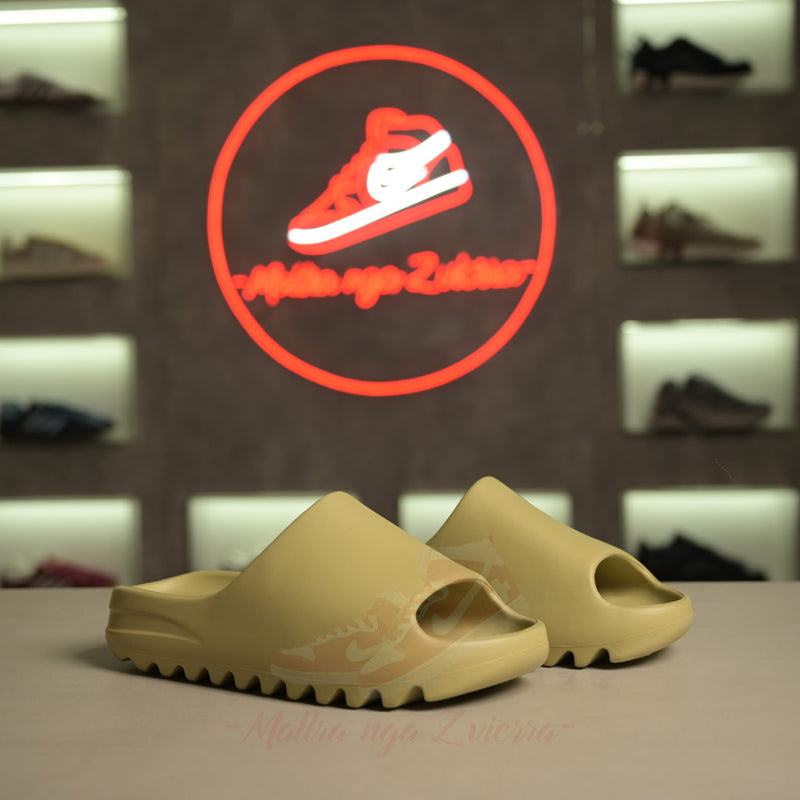 Adidas Yeezy Slide “Desert Sand”