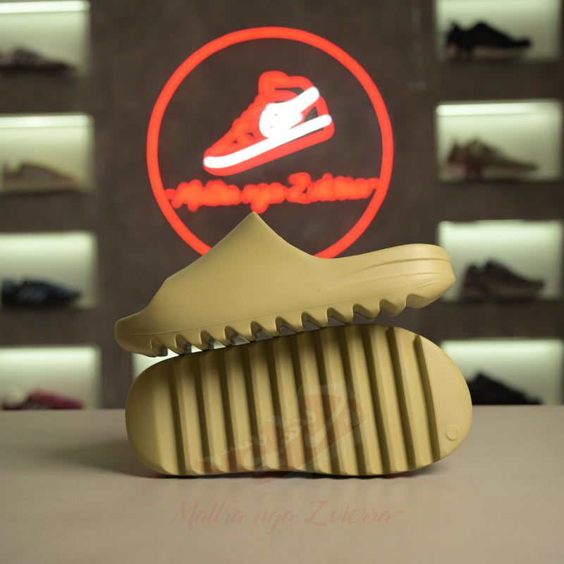 Adidas Yeezy Slide “Desert Sand”