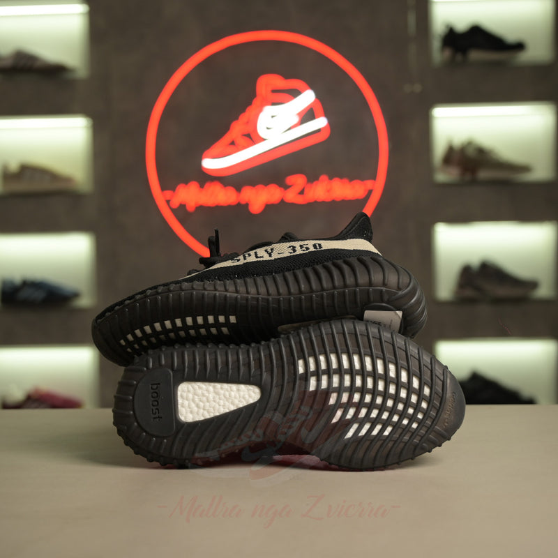 Adidas Yeezy Boost 350 V2 "Oreo"
