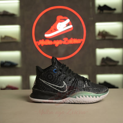 Nike Kyrie 7 "Black White"