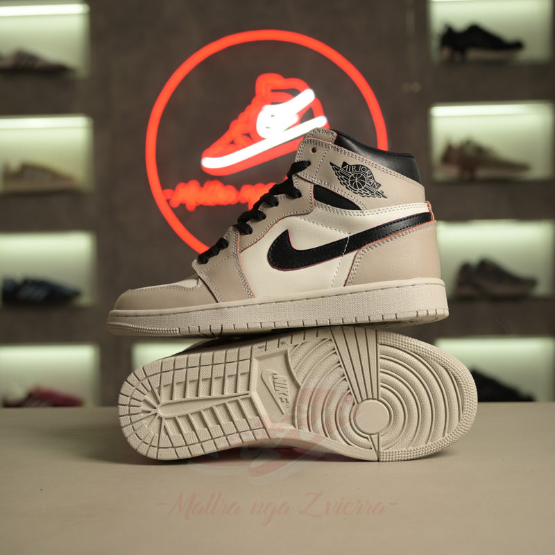 Air Jordan 1 High "Milan".