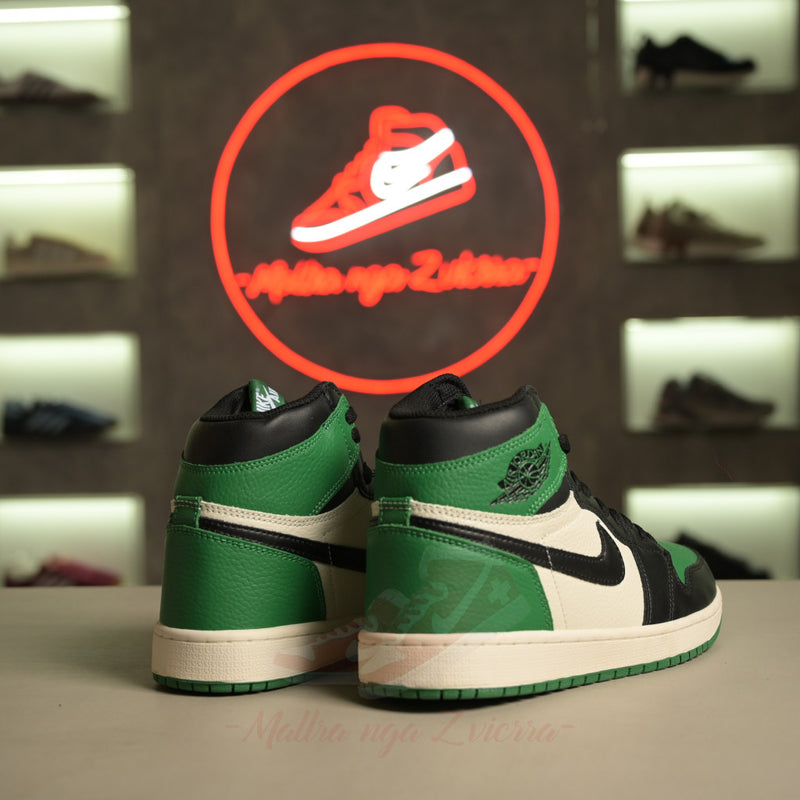 Air Jordan 1 Retro High OG "Pine Green"