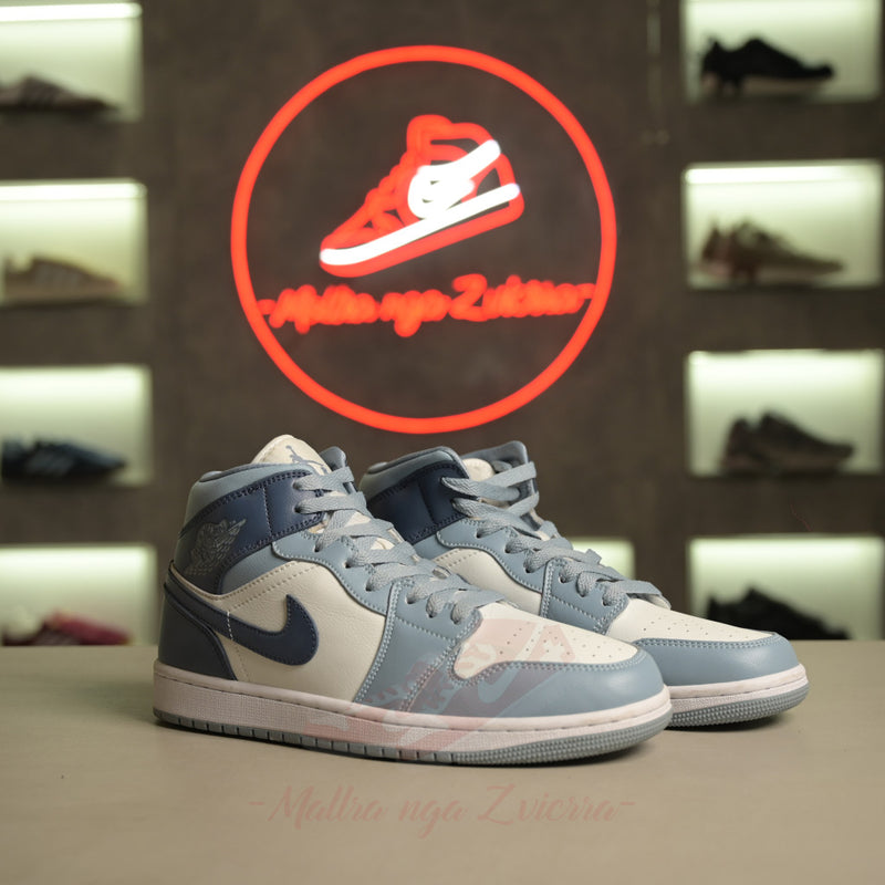 Air Jordan 1 Mid "True Blue"
