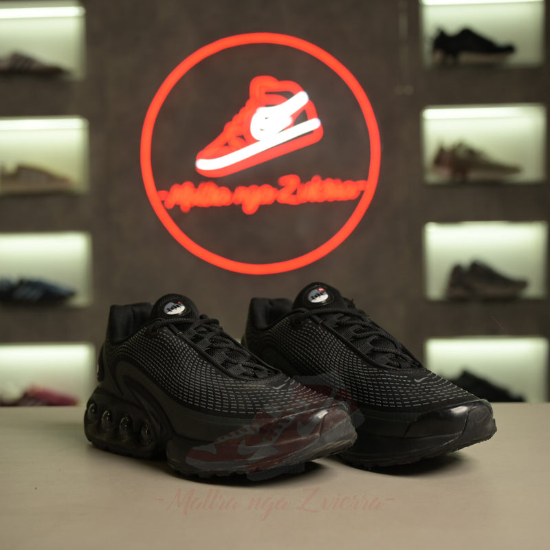 Nike Air Max Dn Triple Black