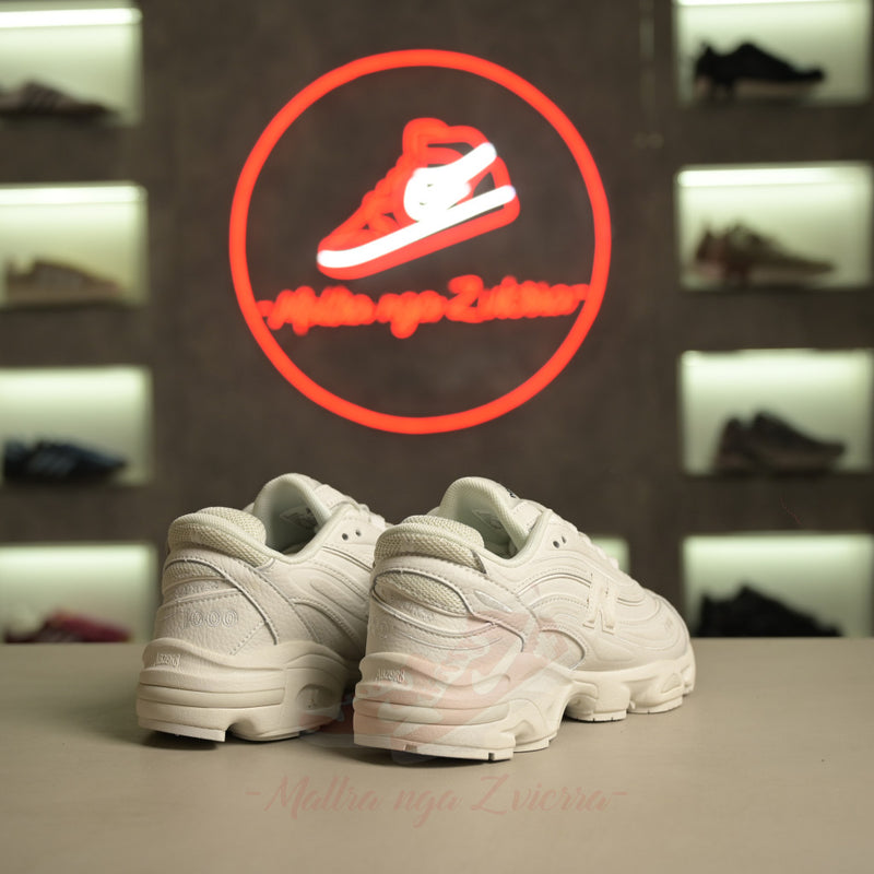 New Balance 1000 "E bardhë e trefishtë"
