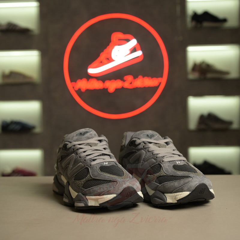 New Balance 9060 "Gri i Ftohtë"