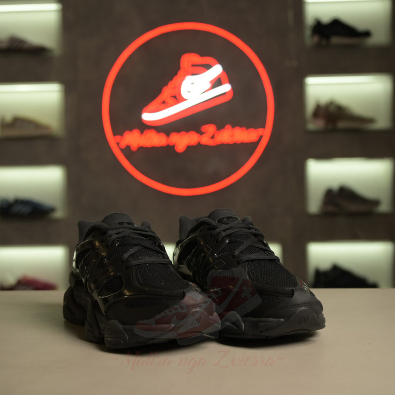 New Balance 9060 "Macja e Zezë në Kafaz"