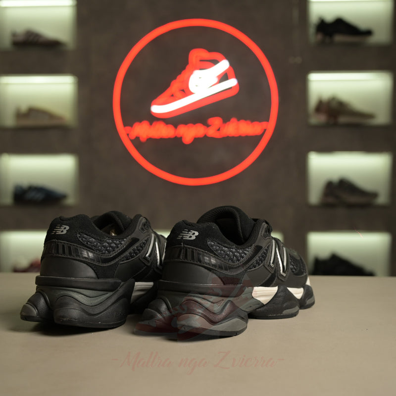 New Balance 9060 Metallic Black