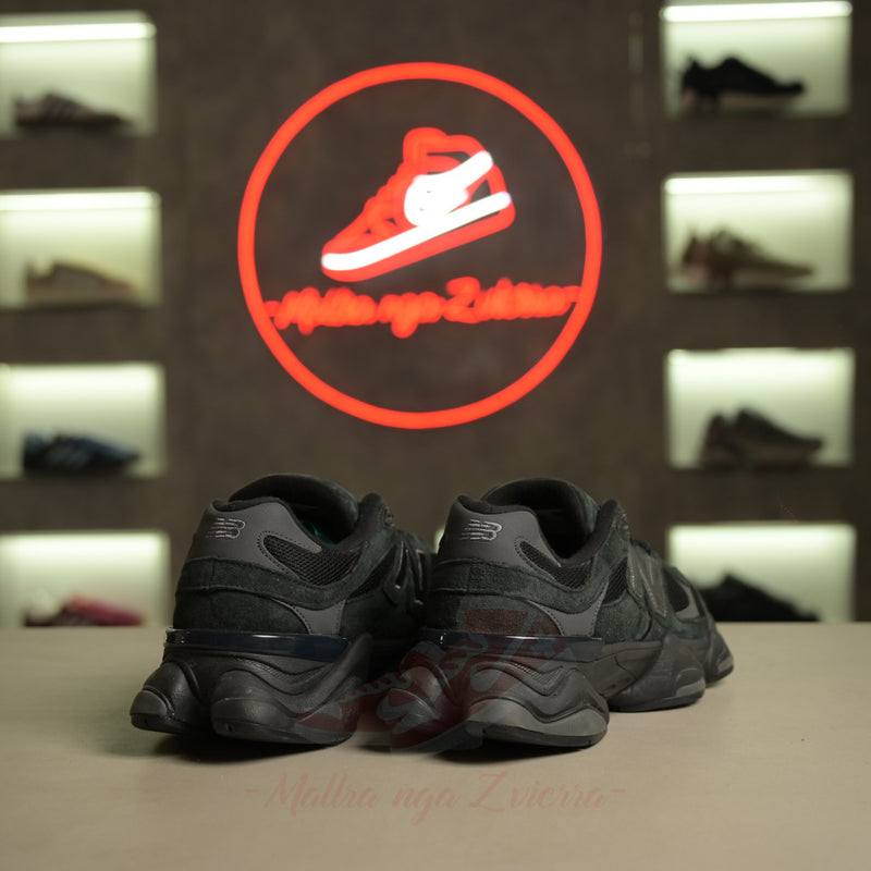 New Balance 9060 "Triple Black"