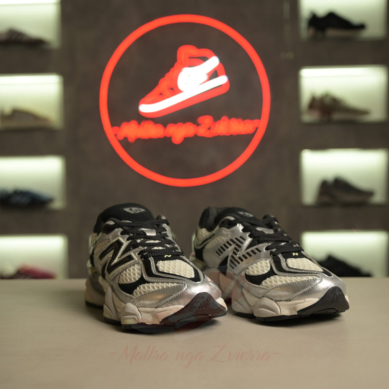 New Balance 9060 "Palace Metallic"