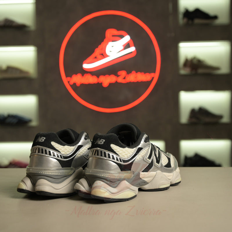 New Balance 9060 "Palace Metallic"