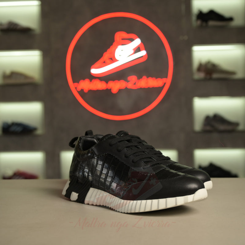 Atlete Hermes "Croco Matte" me shtrojë të butë