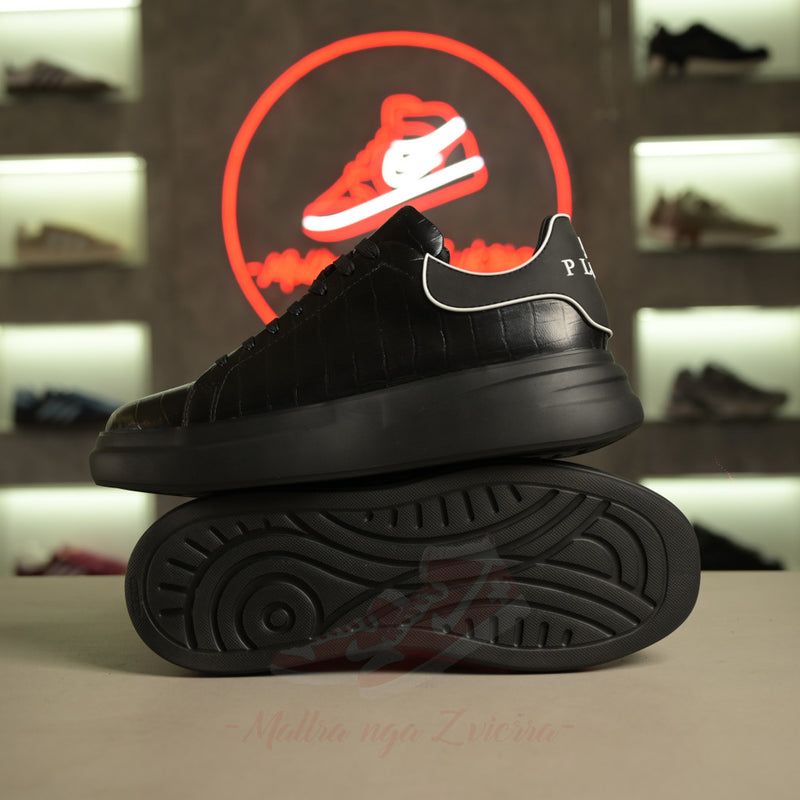 Atlete lëkure gjarpri Philipp Plein