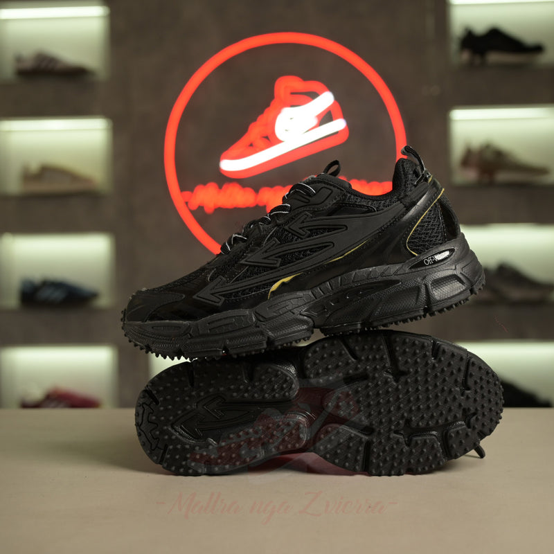 Off-White x Nike Air Terra Forma e zezë