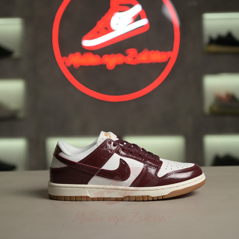 Nike Dunk Low "E Kuqe Ekipi"