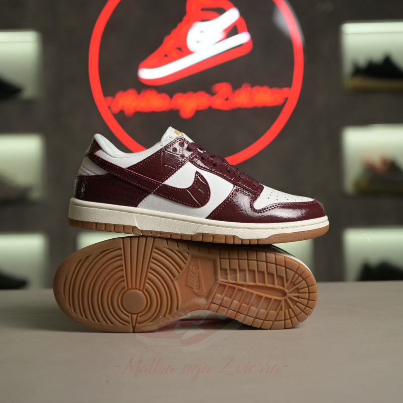 Nike Dunk Low "E Kuqe Ekipi"