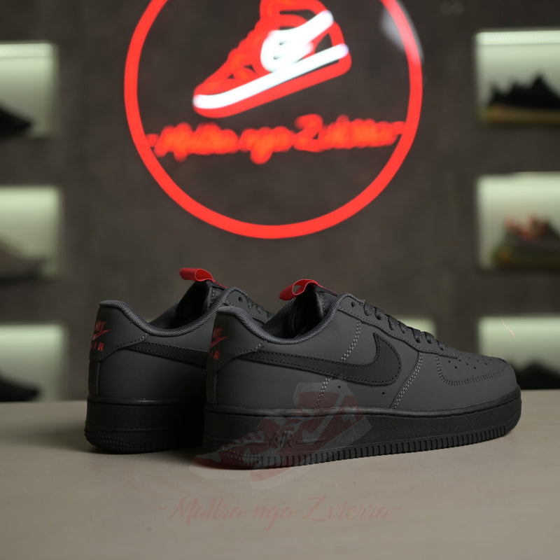 Nike Air Force 1 Low Gri i Errët i Zi i Kuq