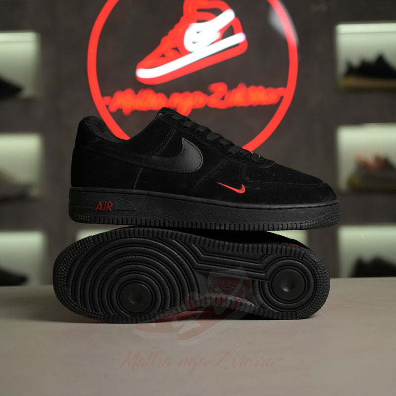 Nike Air Force 1 Low E Zezë/E Kuqe e Ndritshme"