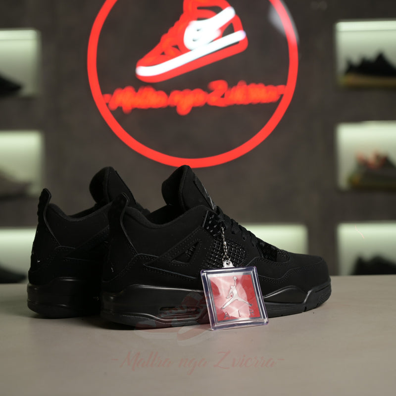 Air Jordan 4 Retro "Black Cat"