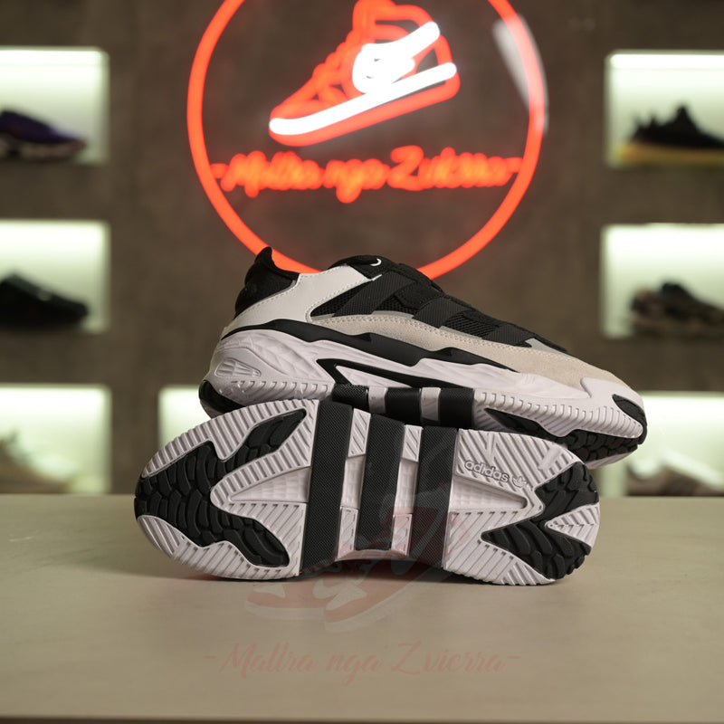 adidas niteball e zezë dhe e bardhë