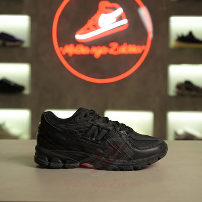 New Balance 1906 Triple Black