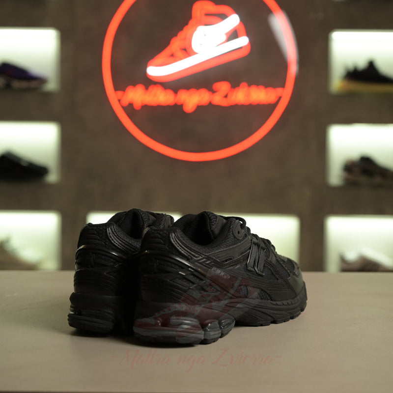 New Balance 1906 Triple Black