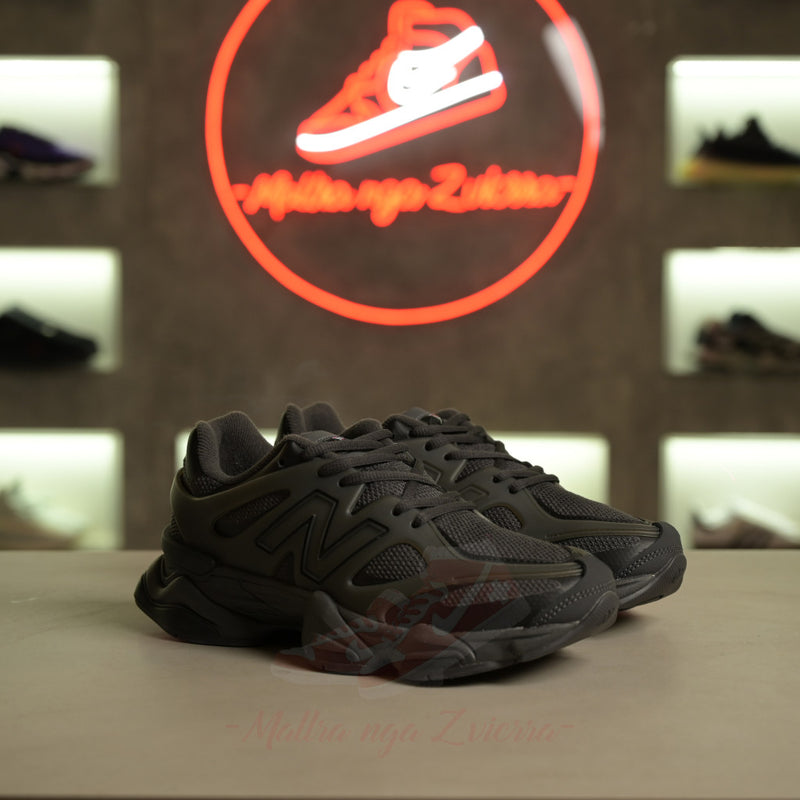 New Balance 9060 “E zezë e mbyllur / Çimento”