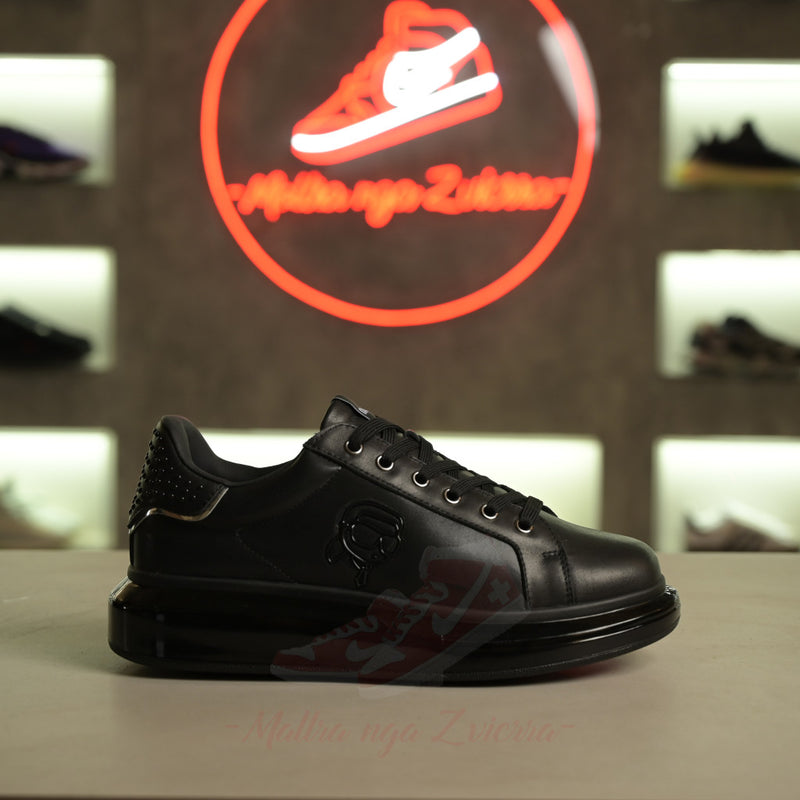 Karl Lagerfeld Kapri Black Capsule